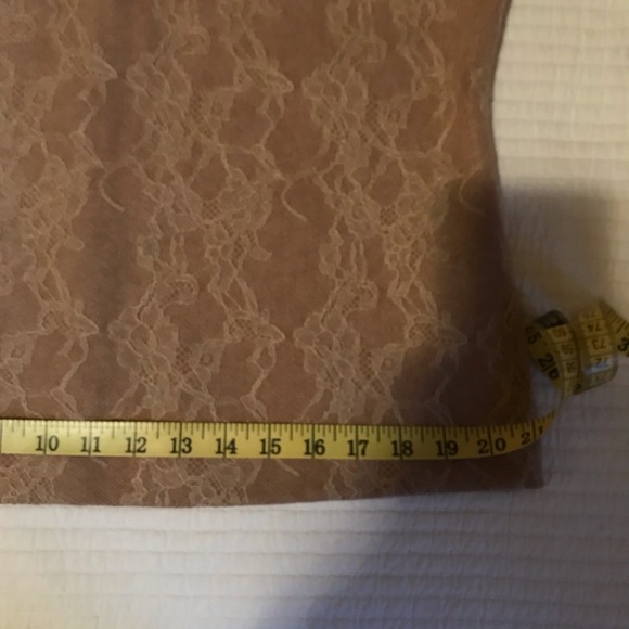 Excellent used MaxMara wool sleeveless lace top - Picture 10 of 11